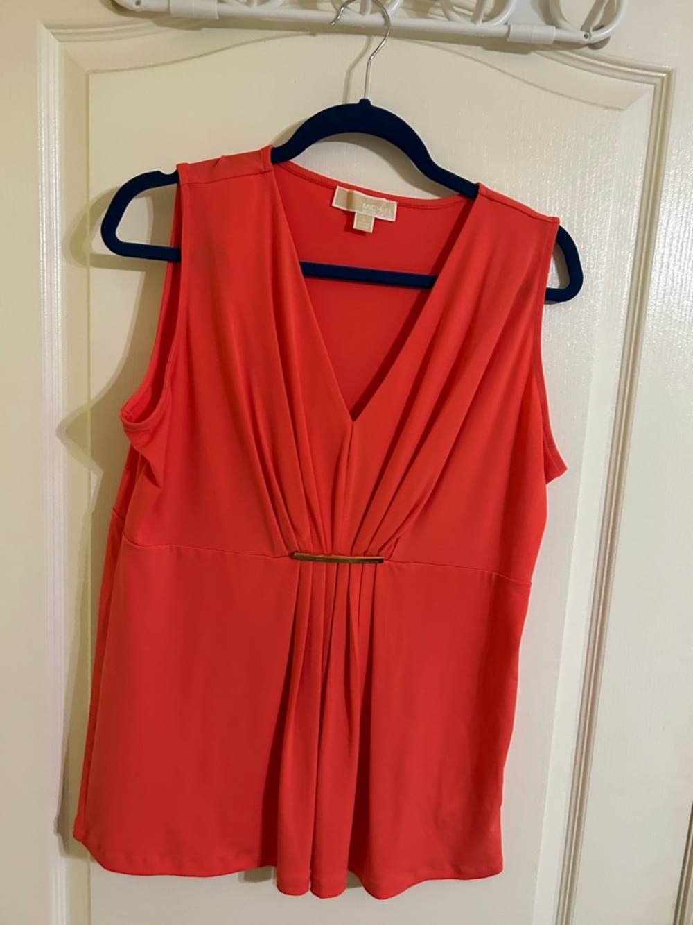 Michael Kors Coral Sleeveless V-Neck Top with Gold-Tone Tag Large